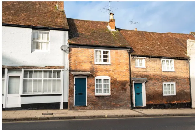 2 bedroom house, Chesil Street, Winchester, SO23