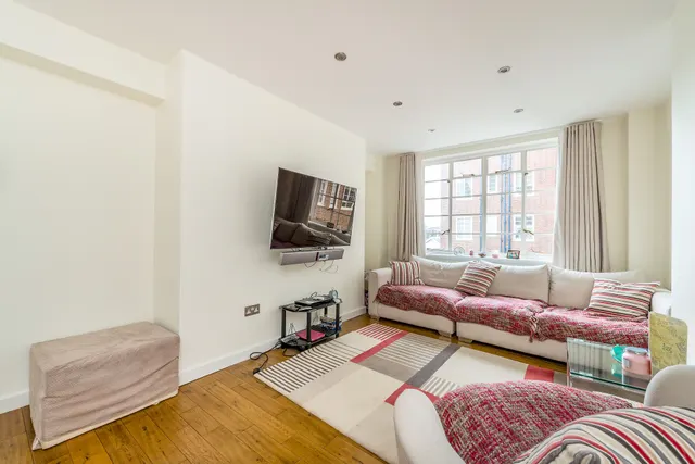 46 Lancaster Close, 13-15 St Petersburgh Place, London, photo 1