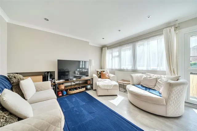 Photo 3 — Kingsmead, Westerham, Kent, TN16