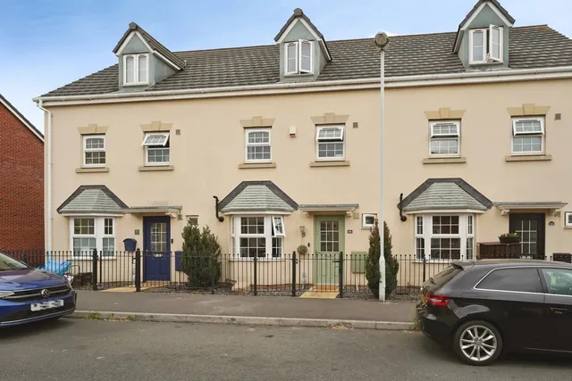 St. Mawgan Street Kingsway, Quedgeley, Gloucester, Gloucestershire, GL2, photo 1