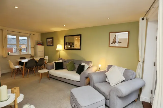 Consort Mews, Knowle, PO17, photo 3