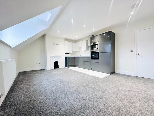 Photo 2 — Fleet Road, Fleet, Hampshire, GU51 4BE