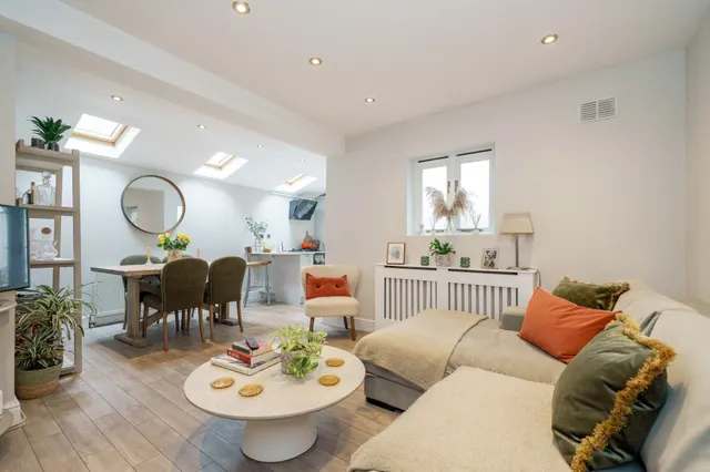 Broughton Road, London, SW6, photo 1