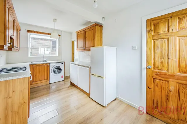Photo 2 — Hepworth Avenue, Churwell, LS27