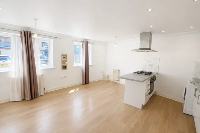 Photo 2 — Bowery court, St. Mark's Place, Dagenham,RM10 8GN