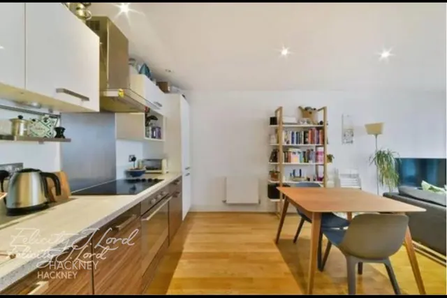 Clapton, E5, photo 1