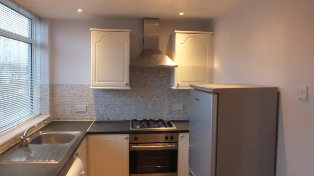 2 bedroom flat — BECKBURY ROAD, WALSGRAVE, COVENTRY CV2 2DY