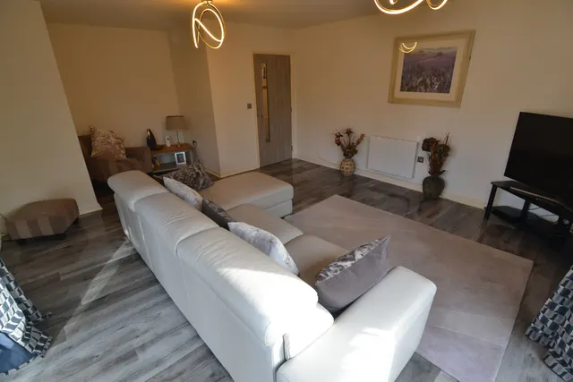 Photo 2 — Deans Gate, Willenhall, West Midlands, WV13 3NH
