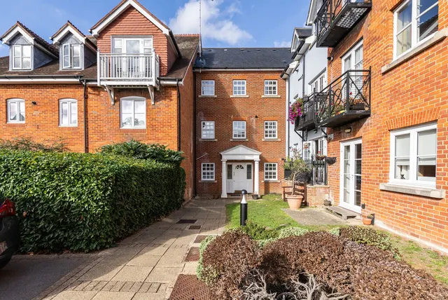 Horsham Road, Dorking, RH4, photo 1