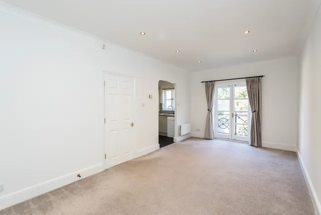 Horsham Road, Dorking, RH4, photo 3