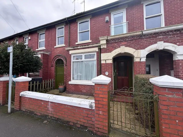 South Meadow Lane, Preston, Lancashire, PR1 8JP, photo 1