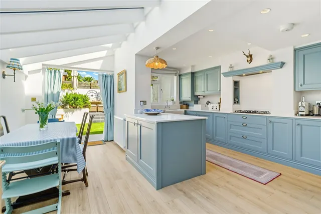 Beechcroft Road, London, SW17, photo 1