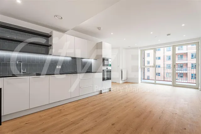 Photo 2 — 9 Southlake Road, London, SE28 0PE