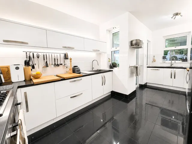 Dunraven Road, West Kirby, CH48, photo 3