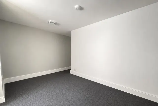 Photo 3 — Enys Road, Eastbourne, BN21 2DX