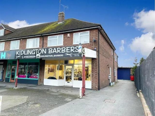 The Parade, Kidlington, OX5, photo 1