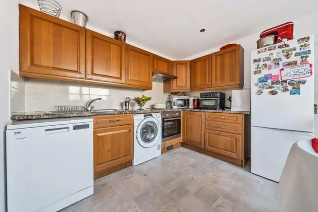 The Parade, Kidlington, OX5, photo 2