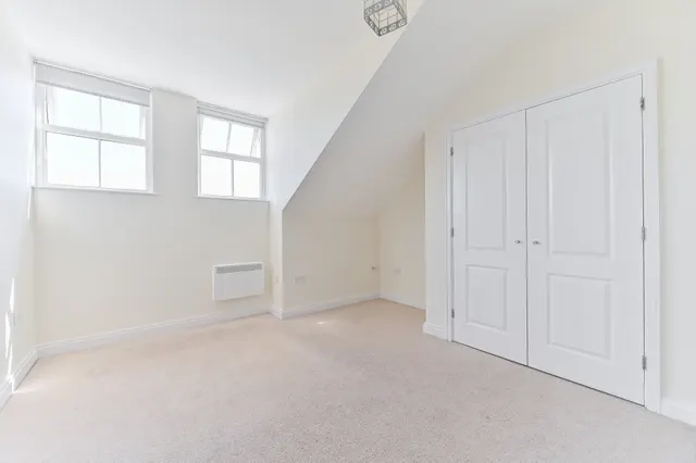 Photo 3 — Flat 21 The Maltings, 1 Beaumont Drive, Worcester Park