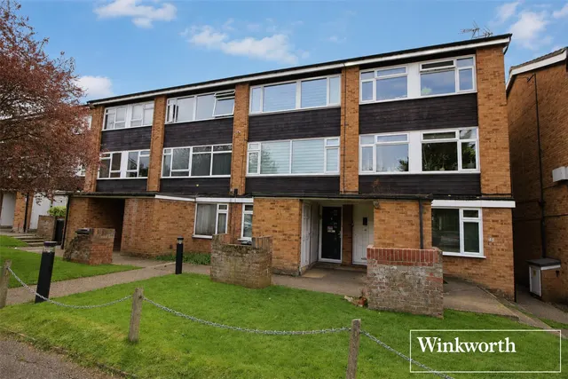 Ashdown Drive, Borehamwood, WD6, photo 1