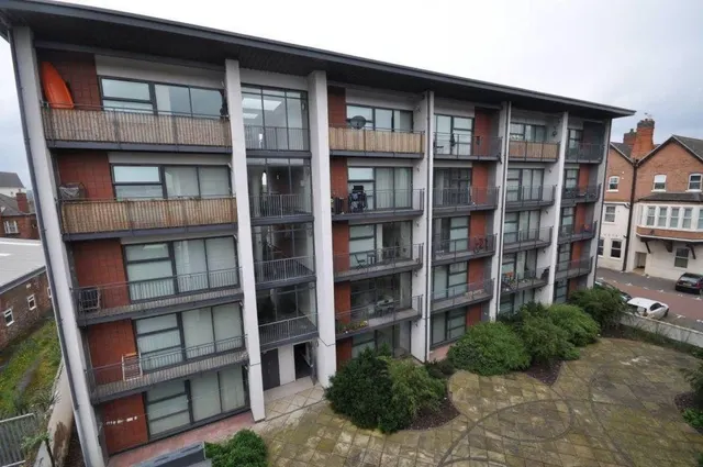 Station Court, Burton-on-Trent, DE14, photo 1
