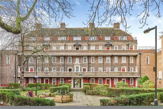 Albion Avenue, London, SW8, photo 2