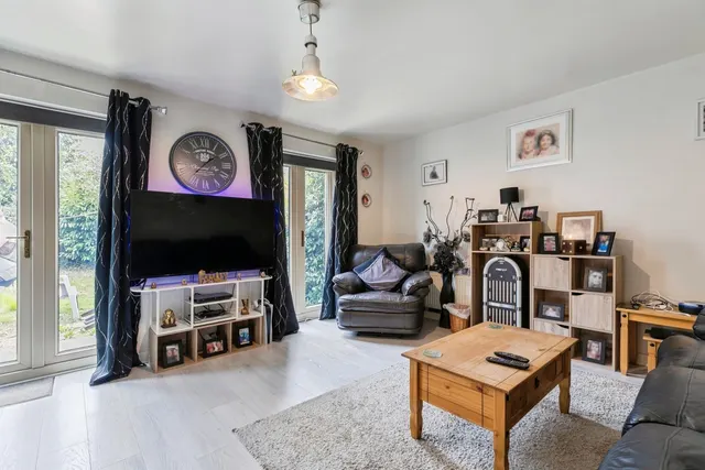 The Rise, Brierley, S72, photo 2