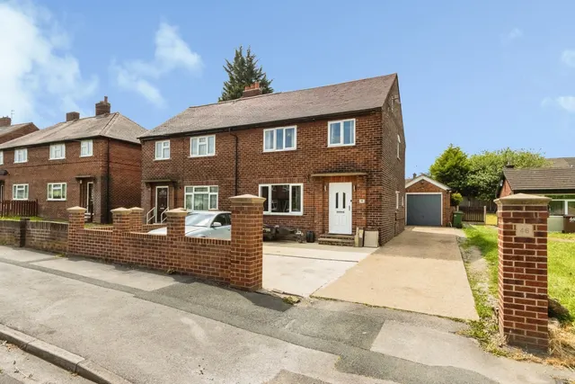 Lowmoor Crescent, Hall Green, Wakefield, West Yorkshire, WF4, photo 1