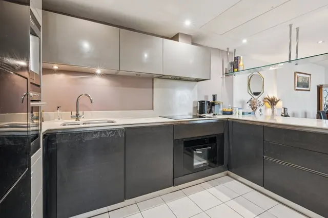 Juniper Drive, London, SW18, photo 3