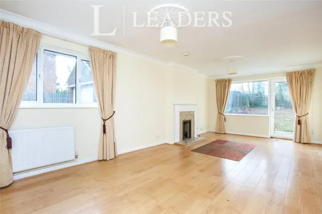 Romans Way, Woking, GU22, photo 3