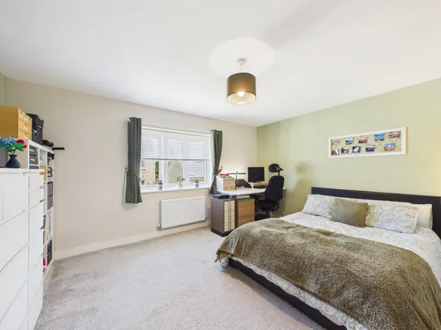 Peacock Road, Thornbury, BS35, photo 3