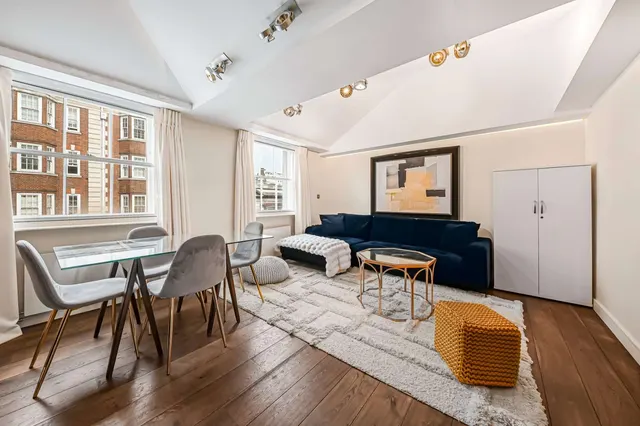 Baker Street, London, NW1 6XE, photo 1