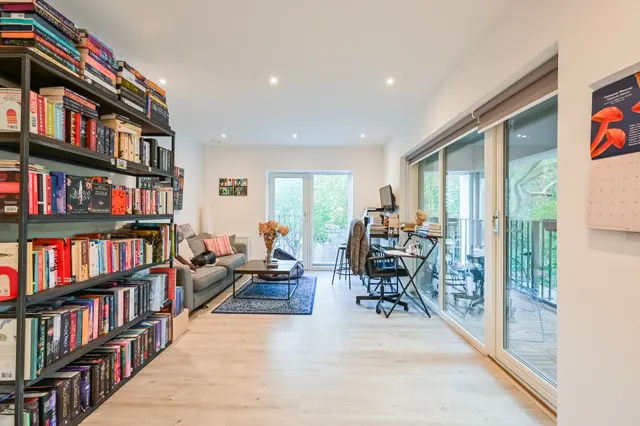 Flat 3, Sireen Apartments, St Clements, Mile End, photo 1