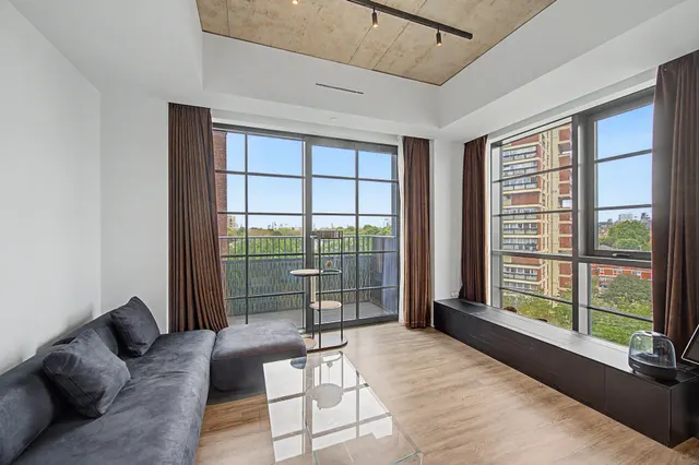 Photo 2 — Apartment 401, 1 Deal Porters Way, London