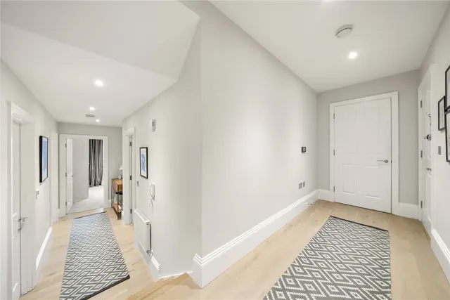 Photo 2 — The Avenue, Surbiton, KT5
