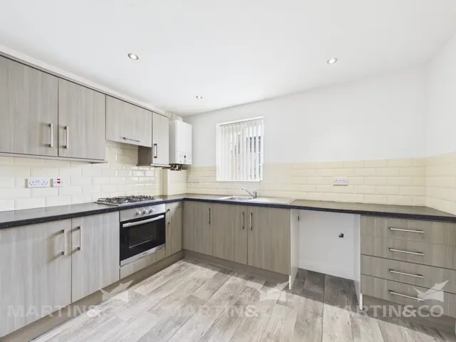 Mallard Court, Rossington, photo 1