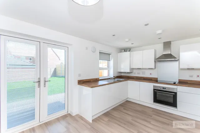 Tangmere Road, Hailsham, BN27, photo 3