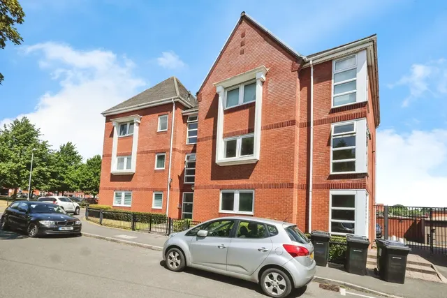 School Close, Northfield, B31, photo 1