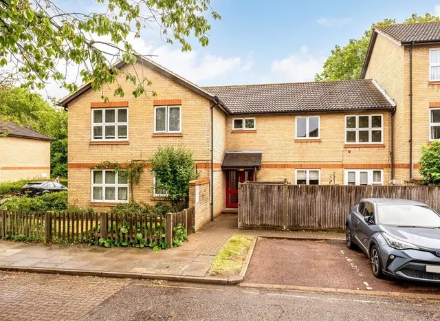 Ivybridge Close, Twickenham, TW1, photo 1