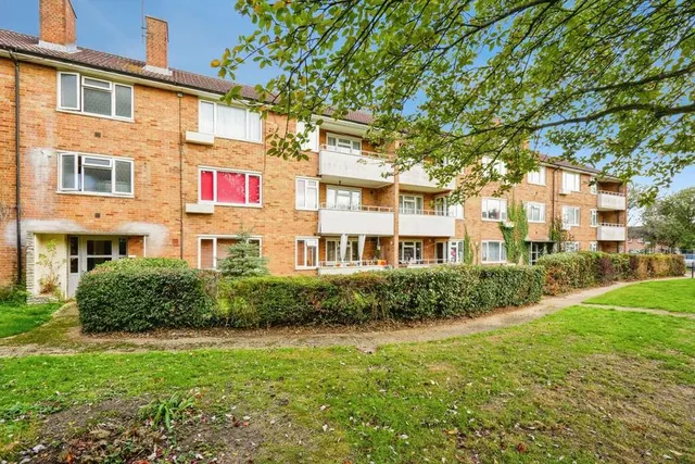 Townsend Square, Oxford, OX4, photo 1