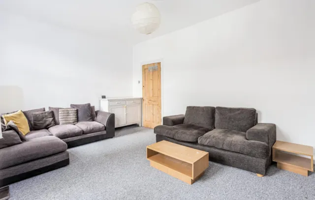 Harold Road, London, E11, photo 3