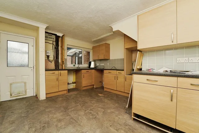 Longlands Road, Bishops Cleeve, GL52, photo 3