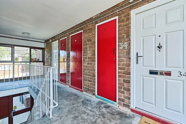 Newey Road, Wolverhampton, WV11, photo 2