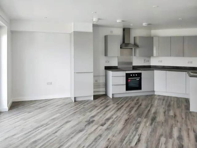 Park Avenue, Bushey, WD23, photo 1