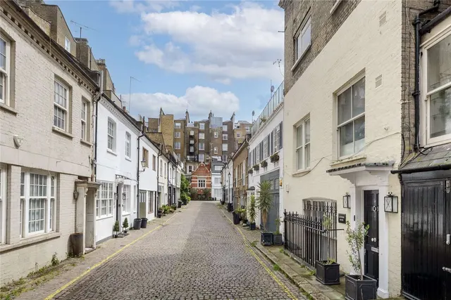 Elvaston Mews, London, SW7 5HY, photo 1
