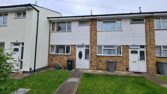 Chaplin Road, Wembley, photo 1