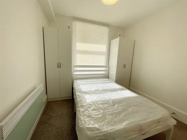 Blenheim Terrace, Scarborough, YO12, photo 3