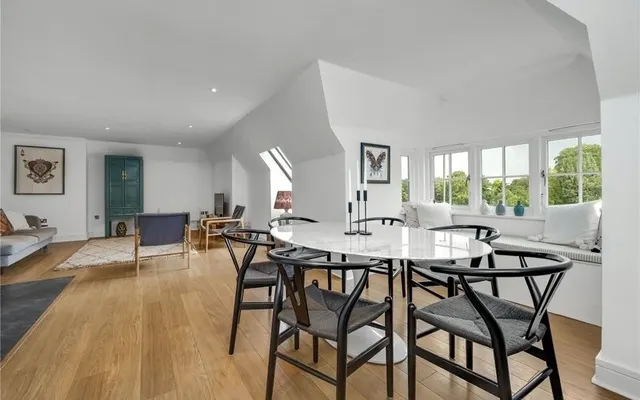 Bridge Road, East Molesey, KT8, photo 1
