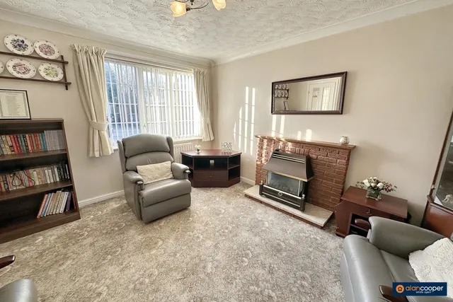 Launceston Drive, Horeston Grange, CV11, photo 2