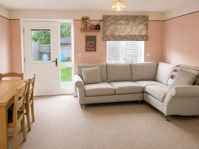 Greenacre Place, Newbury, RG14, photo 2