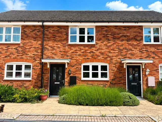 Greenacre Place, Newbury, RG14, photo 1